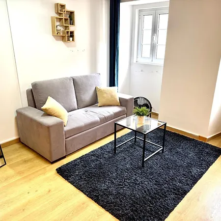 New, Cozy, Flat * Lisbona