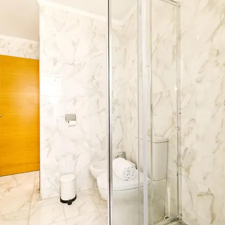 New, Cozy, Flat Daire Lisboa