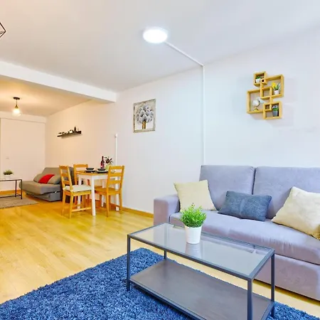 New, Cozy, Flat Daire